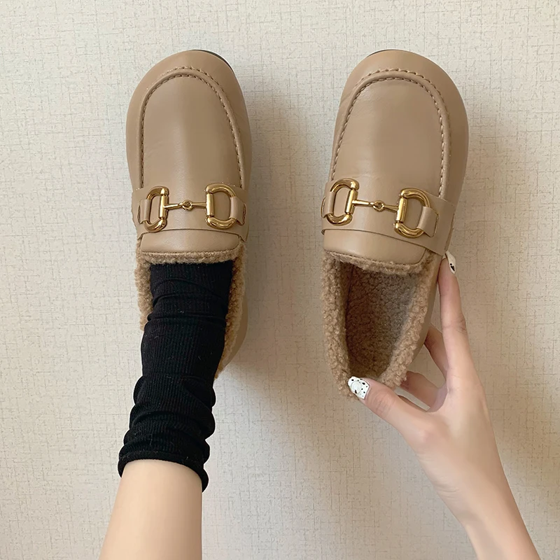 

Wide Fit Wedge Loafers Big Size Women Genuine Leather Hook and Loop Moccasins for 2021 Autumn Sneakers Soft Mom Flats With Fur