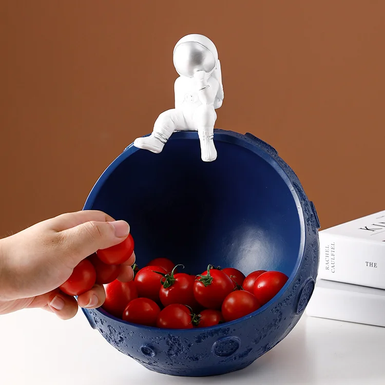 

Cute Simple Plate Nordic Luxury Snack Candy Modern Dessert Fruit Creative Plates Living Room Assiettes De Table Tableware DG50GP