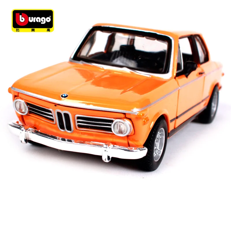 Bburago 1:32 1972 BMW 2002 Tii винтажная Автомобильная литая под давлением прозрачная витрина