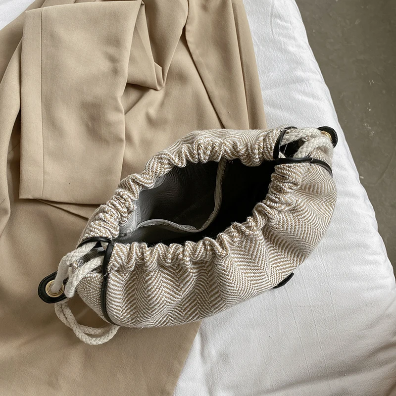 

Fashion Drawstring Women Shoulder Crossbody Bags 2021 New Brand Designer Handbags Purses Ladies Messenger Totes High Quality