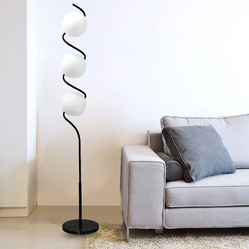 値段 クリエイティブスパイラルフロアランプ寝室のベッドサイドランプの垂直標準リビングルームのためのソファフロアライト家の装飾スタンドライト