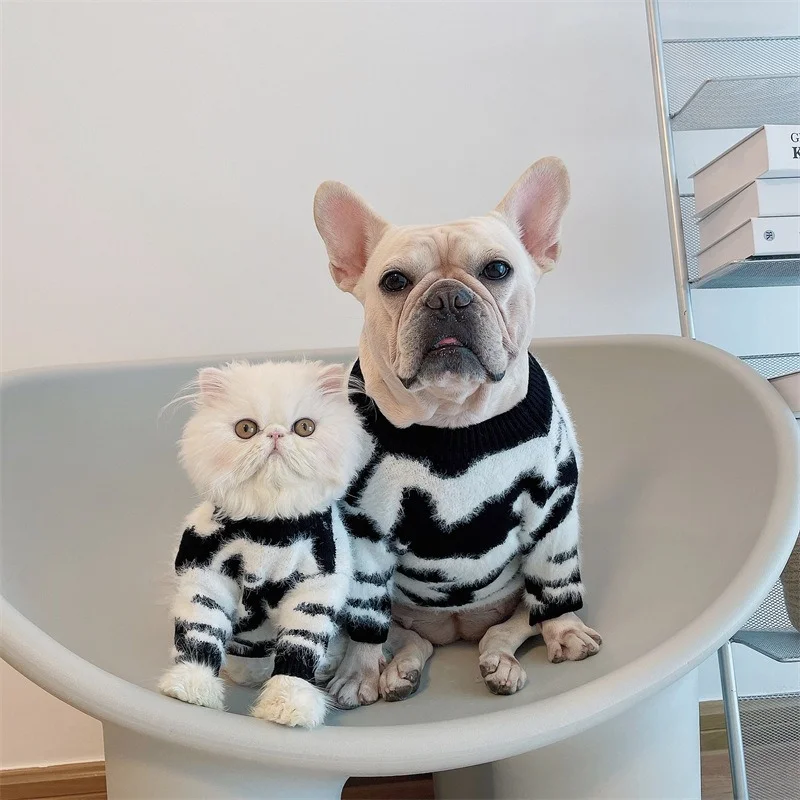 

21 Autumn and Winter New Pet Dog Sweater Cat Clothes Law Fighting Corgi Schnauzer Teddy Small and Medium-sized Dog Clothing