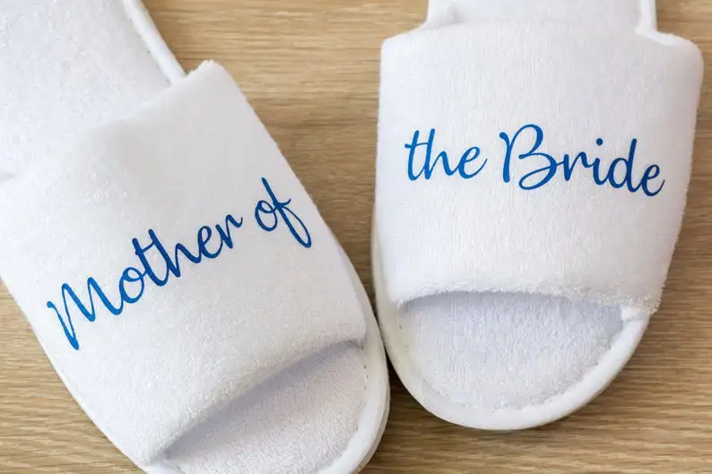 Индивидуальные имена дата свадебные тапочки невесты подарок подружки открытые с