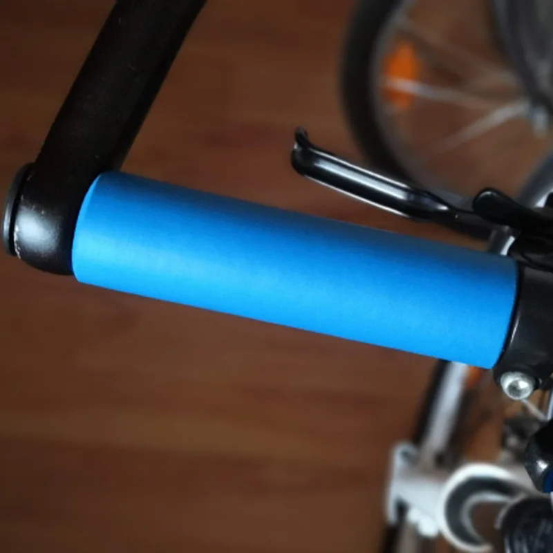 ROCKBROS Сверхлегкий велосипедные шлемы ручки пены силиконовый анти занос удар