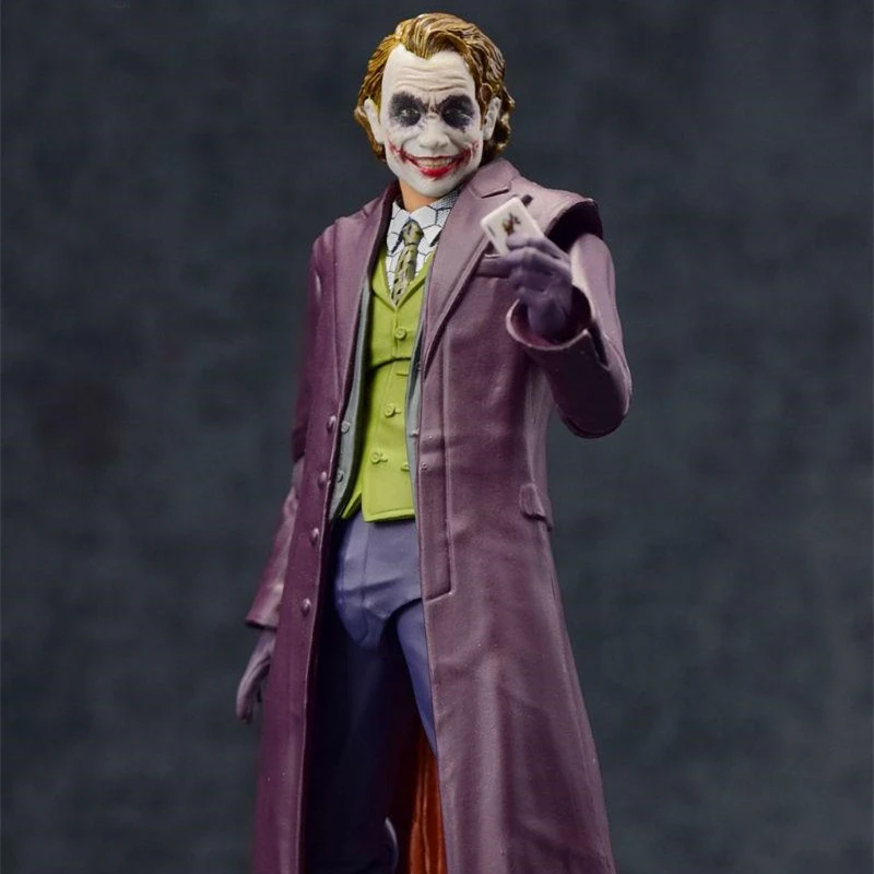 Экшн фигурки из ПВХ Темный рыцарь Коллекционная модель Популярная игрушка для