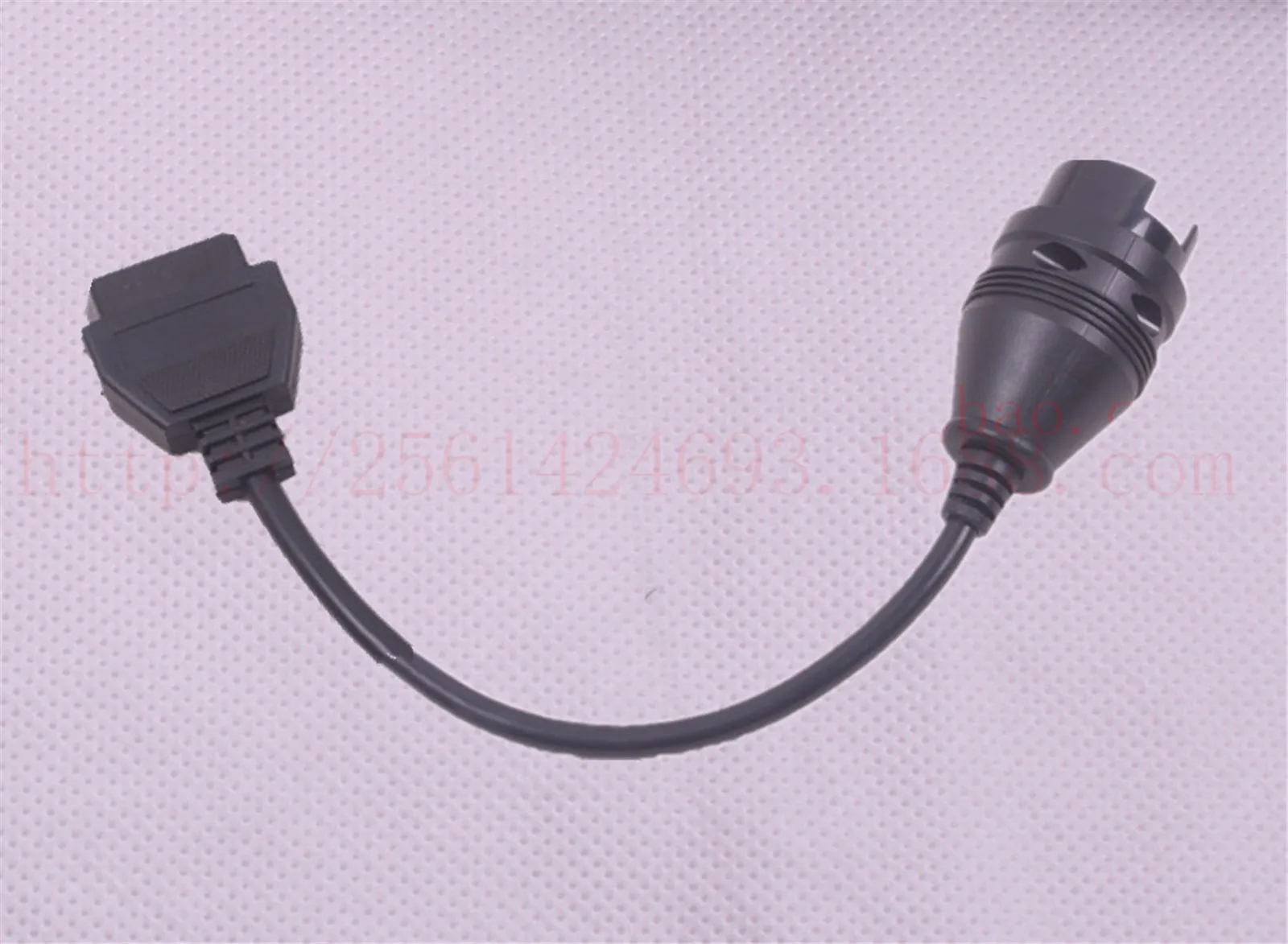 

Spot wholesale Iveco 38pin to OBD2 16pin Iveco 38pin diagnostic adapter cable 3pcs