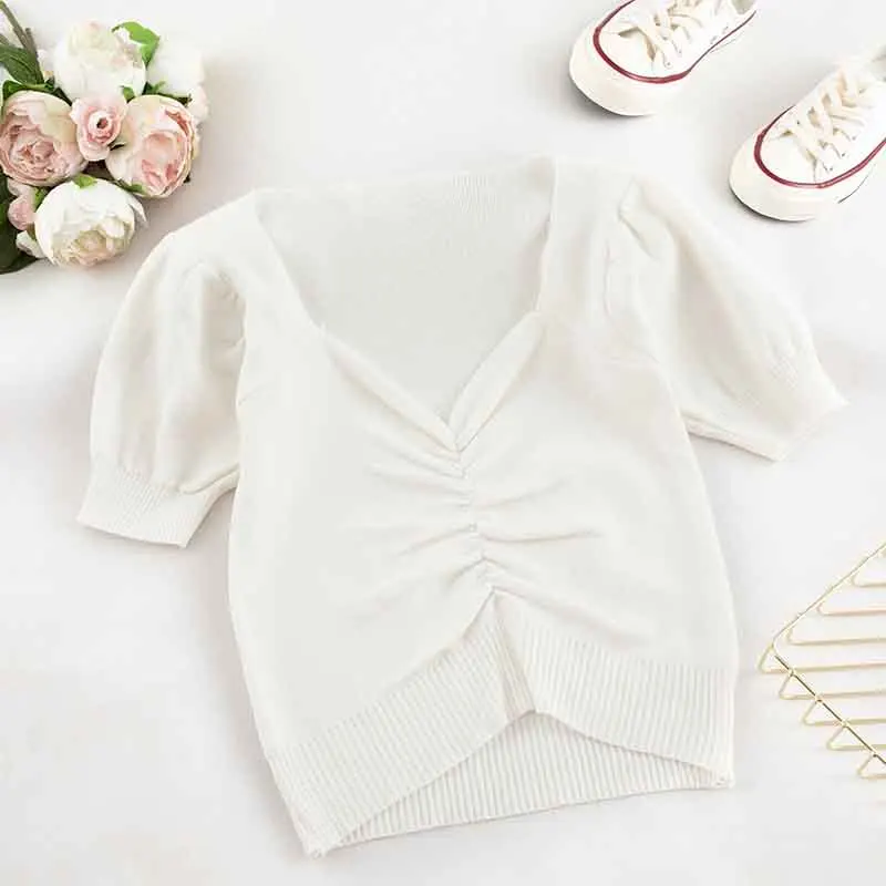 

Abrini T-shirts Lady Casual Knitting Pleated Solid Elastic Blouse Short Sleeve Tops V-Neck Summer Tops Female Crop Tops 2021