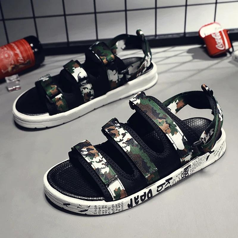 

Summer Mens Closed toe Sandals Fashion Camouflage Sandals for Men Comfort Massage Slippers Men Big Size 46 Casual Sandles 2021