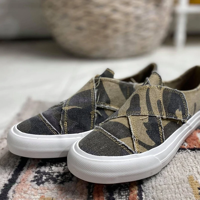 

2021 Women Hook Loop Leopard Flat Woman Slip On Canvas Shoes Female Loafers Ladies Summer Walking Plus Size Casual Footwear