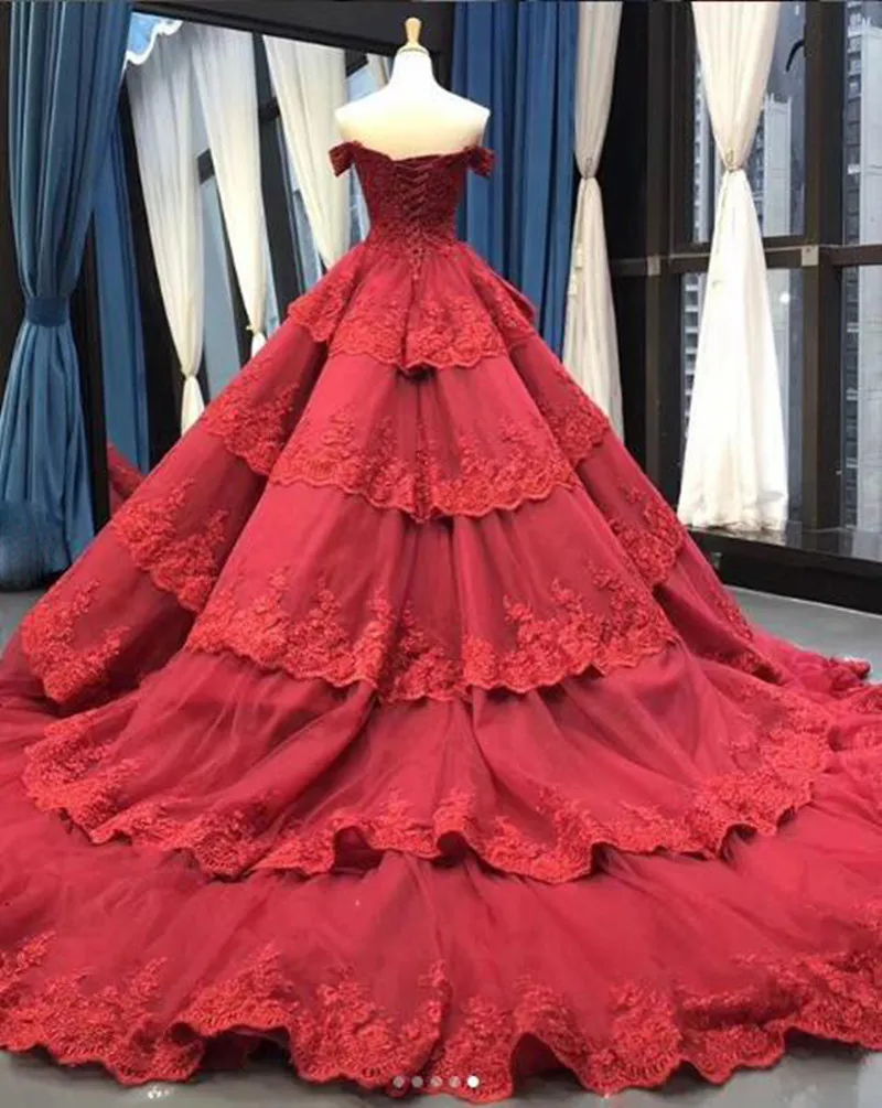 New Arrival Red Ball Gown Prom Dresses Off the Shoulder Tiered Long Train Bridal Dress Sweetheart Burgundy Engagement Gowns