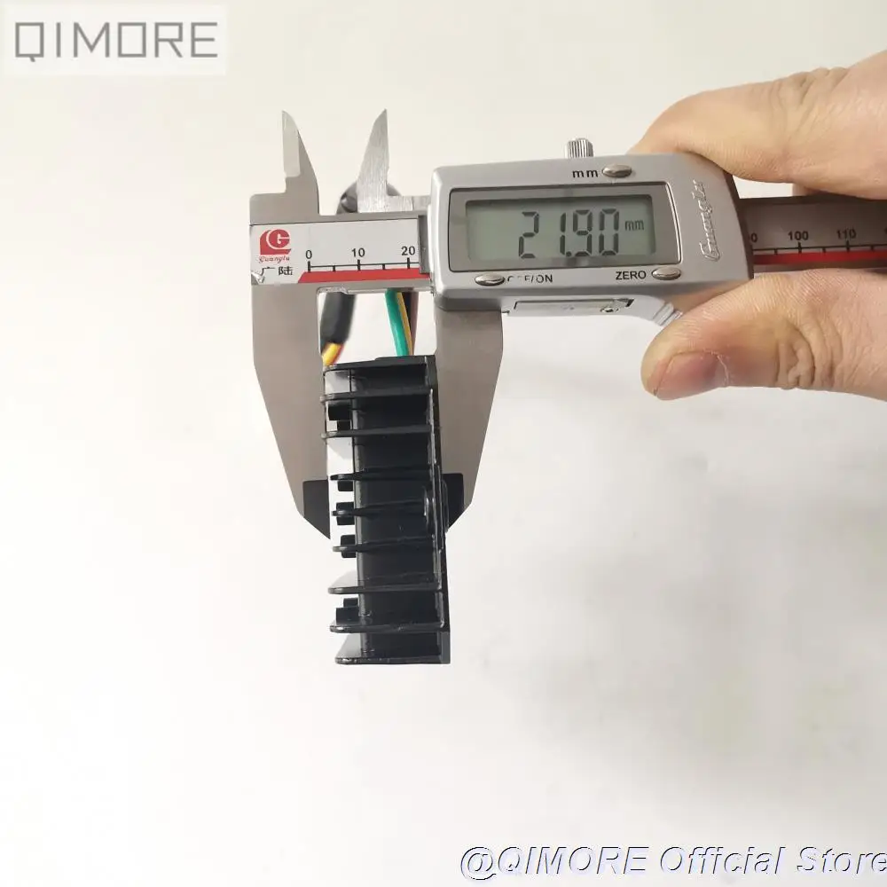 Регулятор напряжения выпрямитель (штекер 5 проводов) для мотоцикла CG125 CG150 QJ125 150