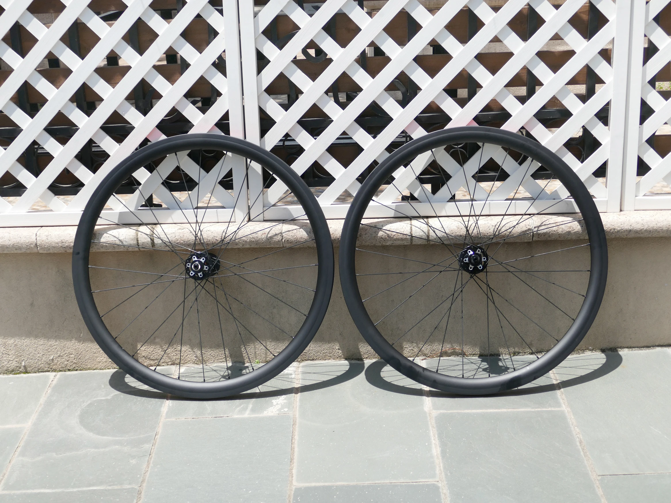 Ульсветильник кое колесо 38 мм полностью карбоновое заднее для велосипеда