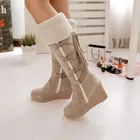 Женские сапоги до колена с бахромой, зимние женские теплые сапоги на танкетке со шнуровкой, женская обувь с коротким плюшем, женская обувь с меховой кисточкой на каблуке, 2021