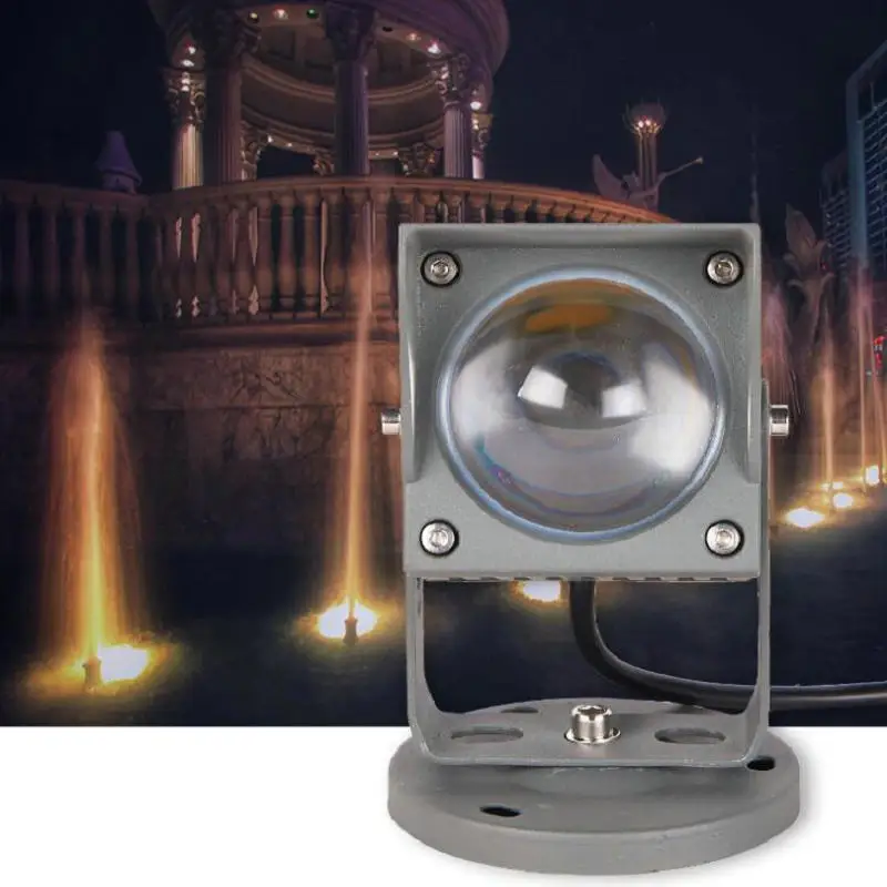 Светодиодный точечный светильник светит лучом чтобы снимать на дальние