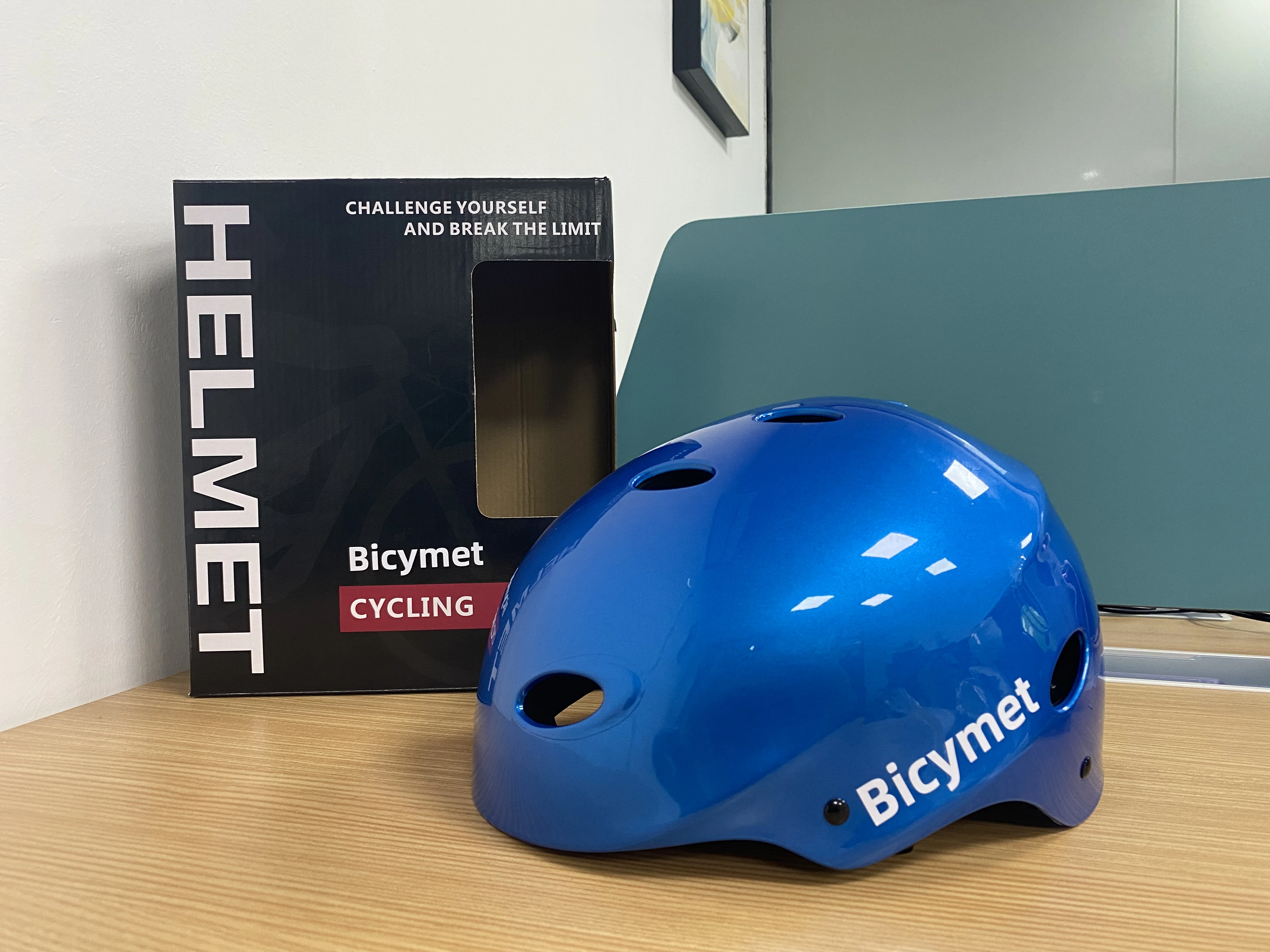 

Bicymet Bicycle Cycling Helmet Ultralight In-mold Bike Helmet
