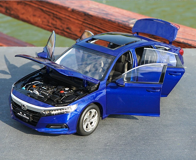 Exquisite gift 1:18 Guangqi Honda Tenth Generation Accord simulation metal car model,advanced alloy model car,free shipping