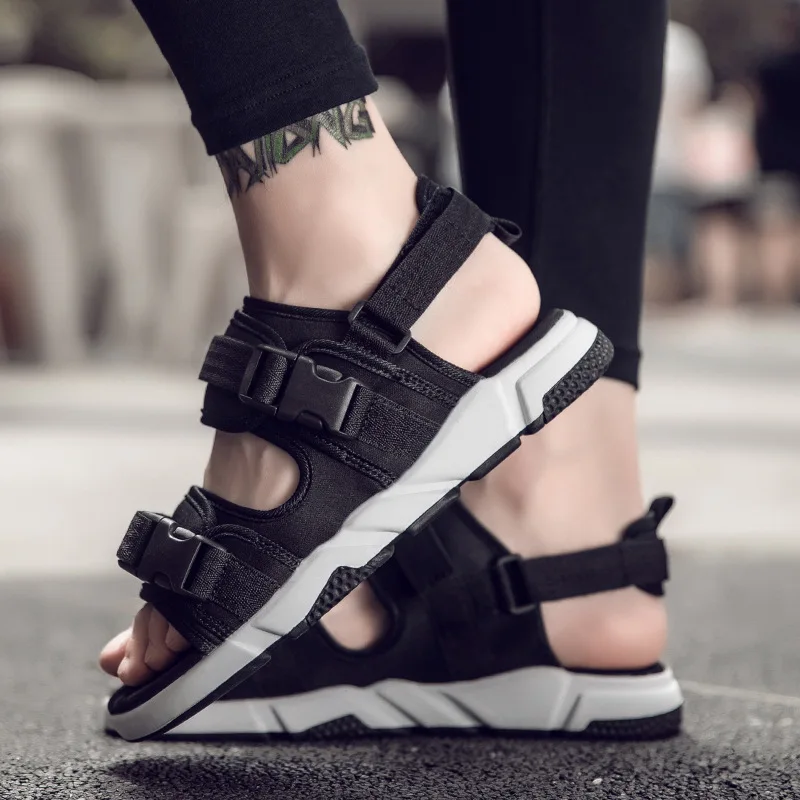 Мужские дышащие сандалии пляжные Нескользящие лето 2020 | Обувь