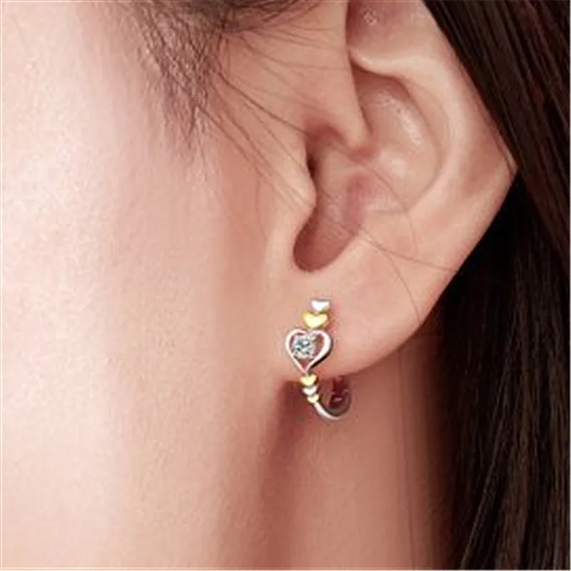 

Charm Female White Round Crystal Earrings Trendy gold color Small Clip Earrings For Women Elegant Love Heart Wedding Earrings