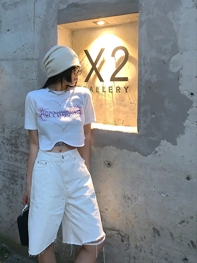 

Dark Black Punk Spice Girls Short Top Y2K Letter Love Niche Design Feeling Arc Sexy Navel Revealing T-shirt Female Fashion Trend