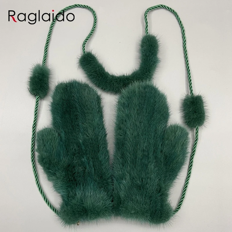 

Gloves & Mittens