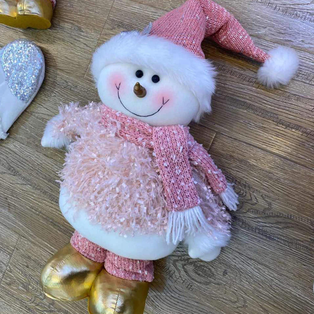 Розовые эластичные стоячие куклы Санта-Клауса и Снеговика из плюша как новогодние украшения для дома и подарки на Новый год 2023.