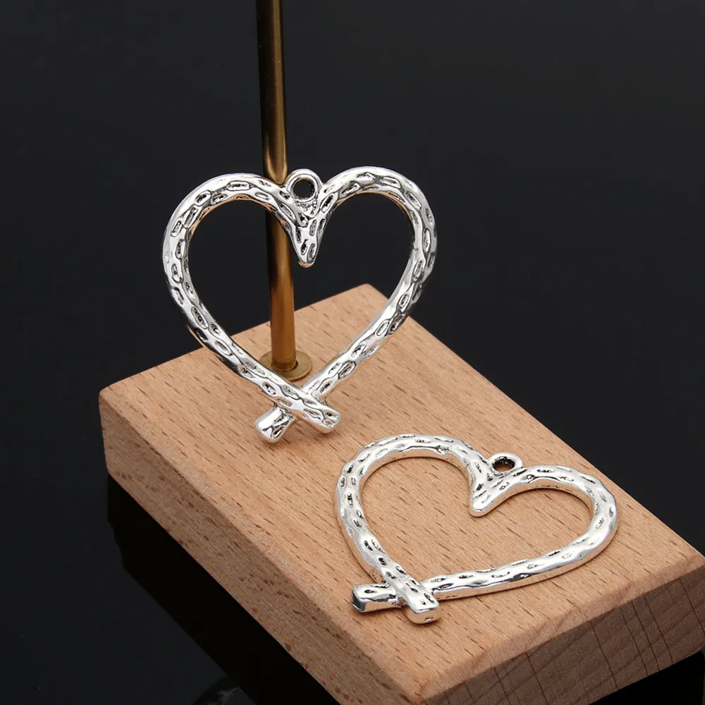 

10pcs Silver Color Hollow Heart Shaped Charms Original Love Pendant Ornaments Necklaces Jewelry Supplies 34x33.5mm A3426