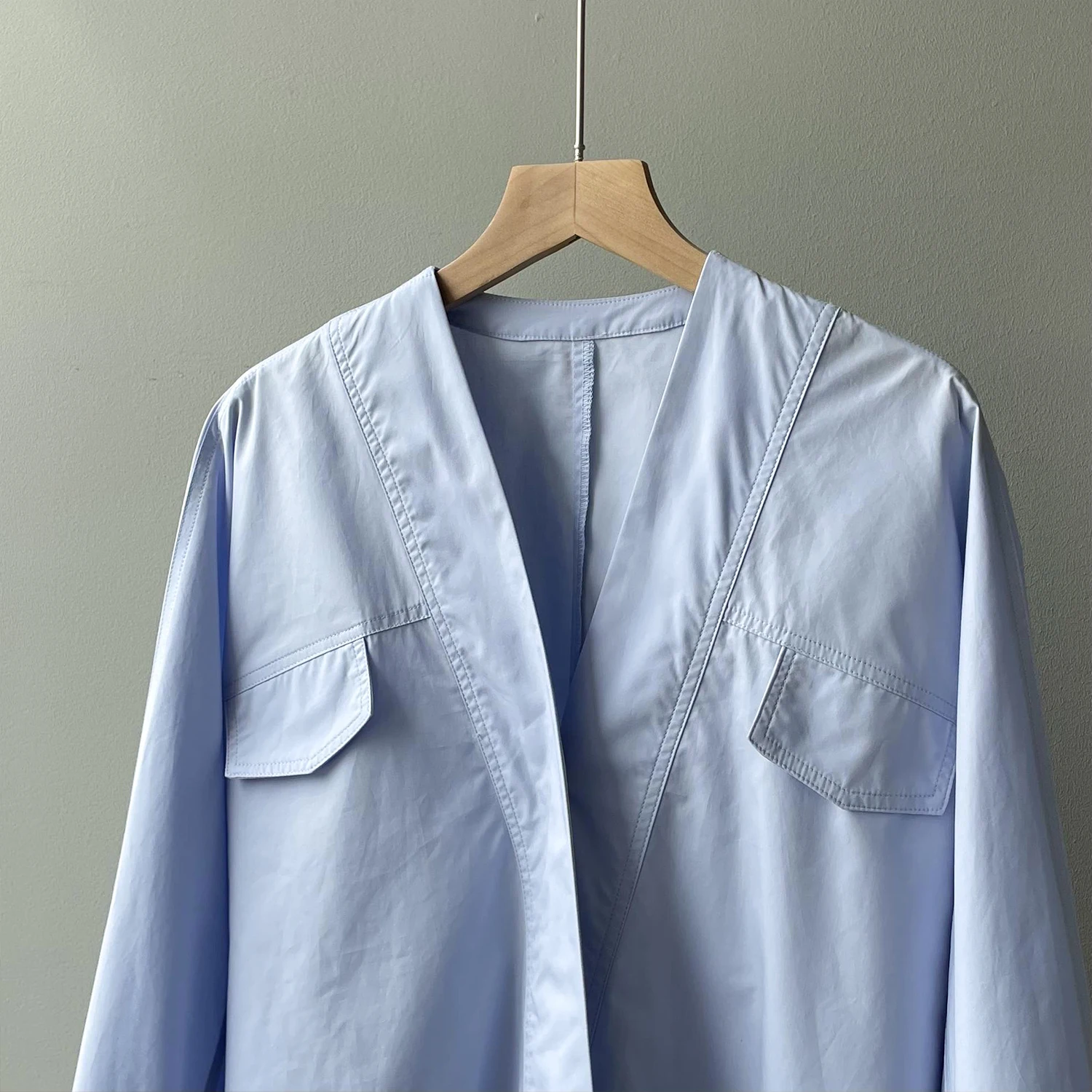 

Zoenova Women White Shirts Long Sleeve Solid V-neck Elegant Office Ladies Work Wear Blouses Fashion Fake Pockets Vintage Tops