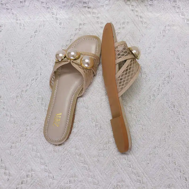 

new Beige pearl flat sandals with open toe and empty mesh and low heel