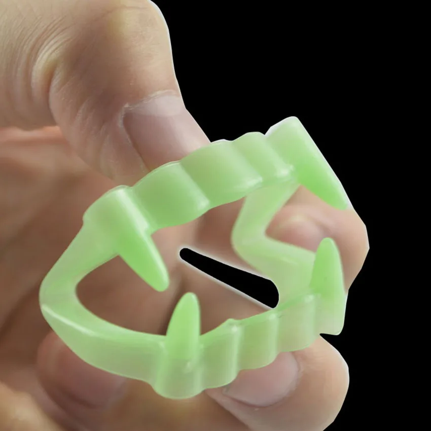 

1Pc Plastic Zombie Denture Funny Halloween Denture False Braces Party Cosplay Vampire Teeth Halloween Prom DIY Decoration Props