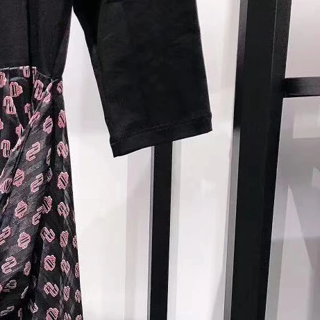 

2021 Autumn and Winter New Dark Print Lace-up Ruffle Stitching Long Women Dress