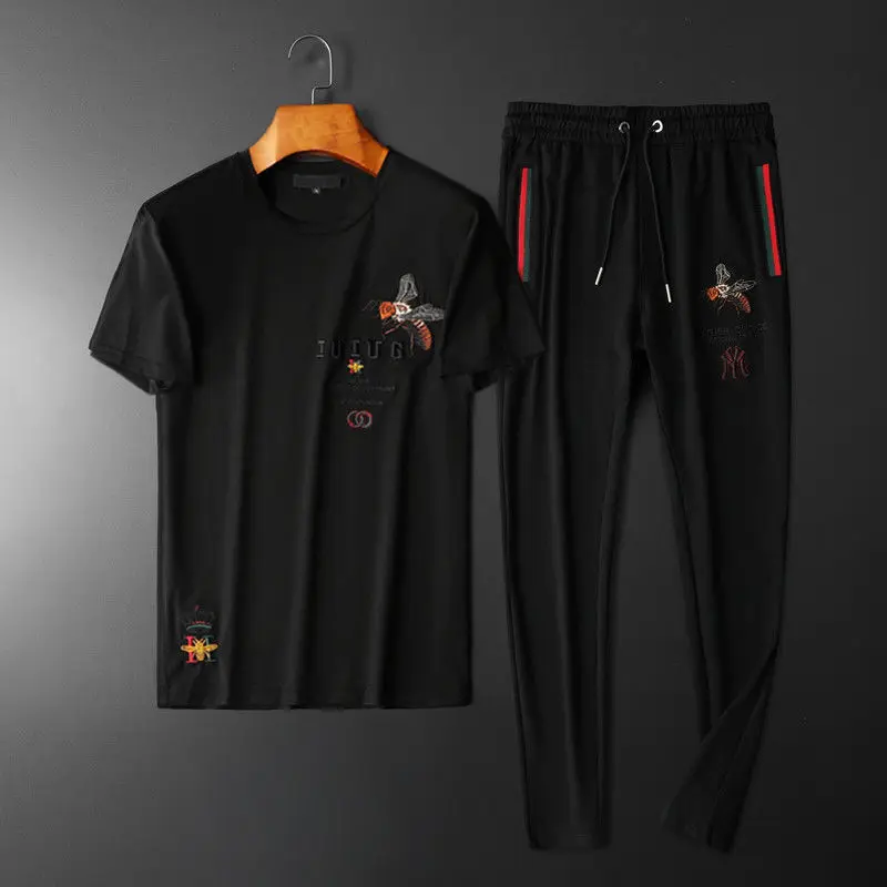 

Fashion casual sportswear suit men's summer trend short sleeve T-shirt trousers two piece set handsome