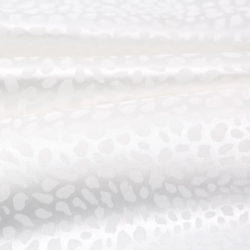 3/5/10m Soft Satin Fabric Leopard Pattern Jacquard Cloth for Sewing Women Dress Shirts Sleepwear Black White Green By the Meter - купить по