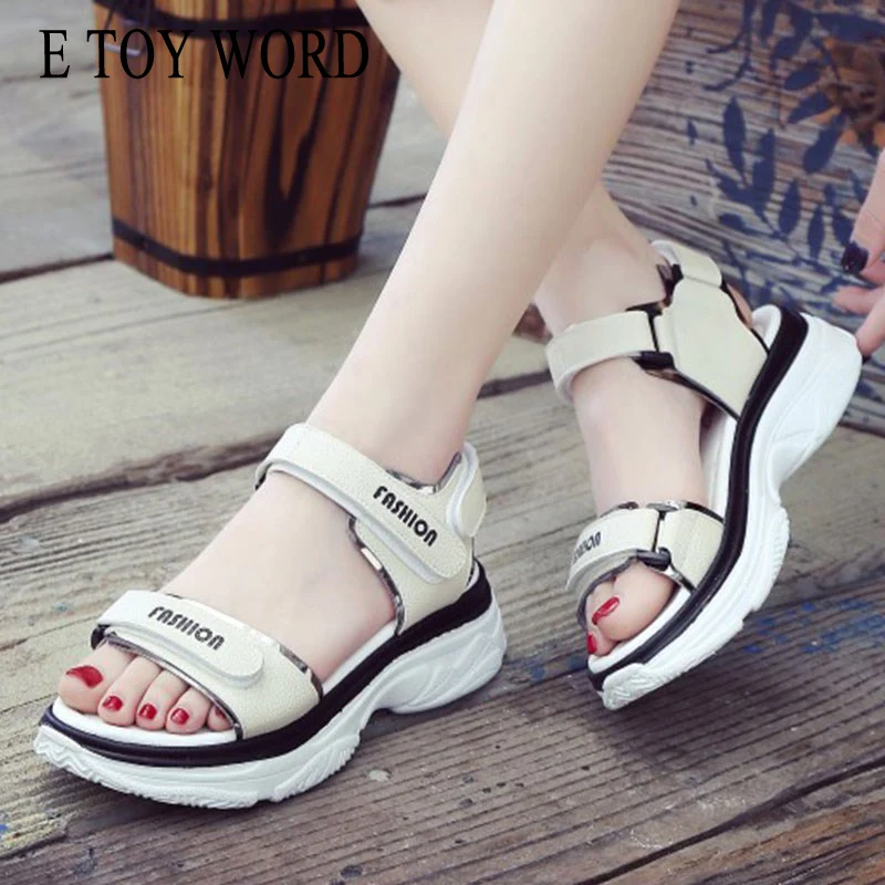 E TOY/сандалии на плоской подошве Женская летняя обувь с открытым носком