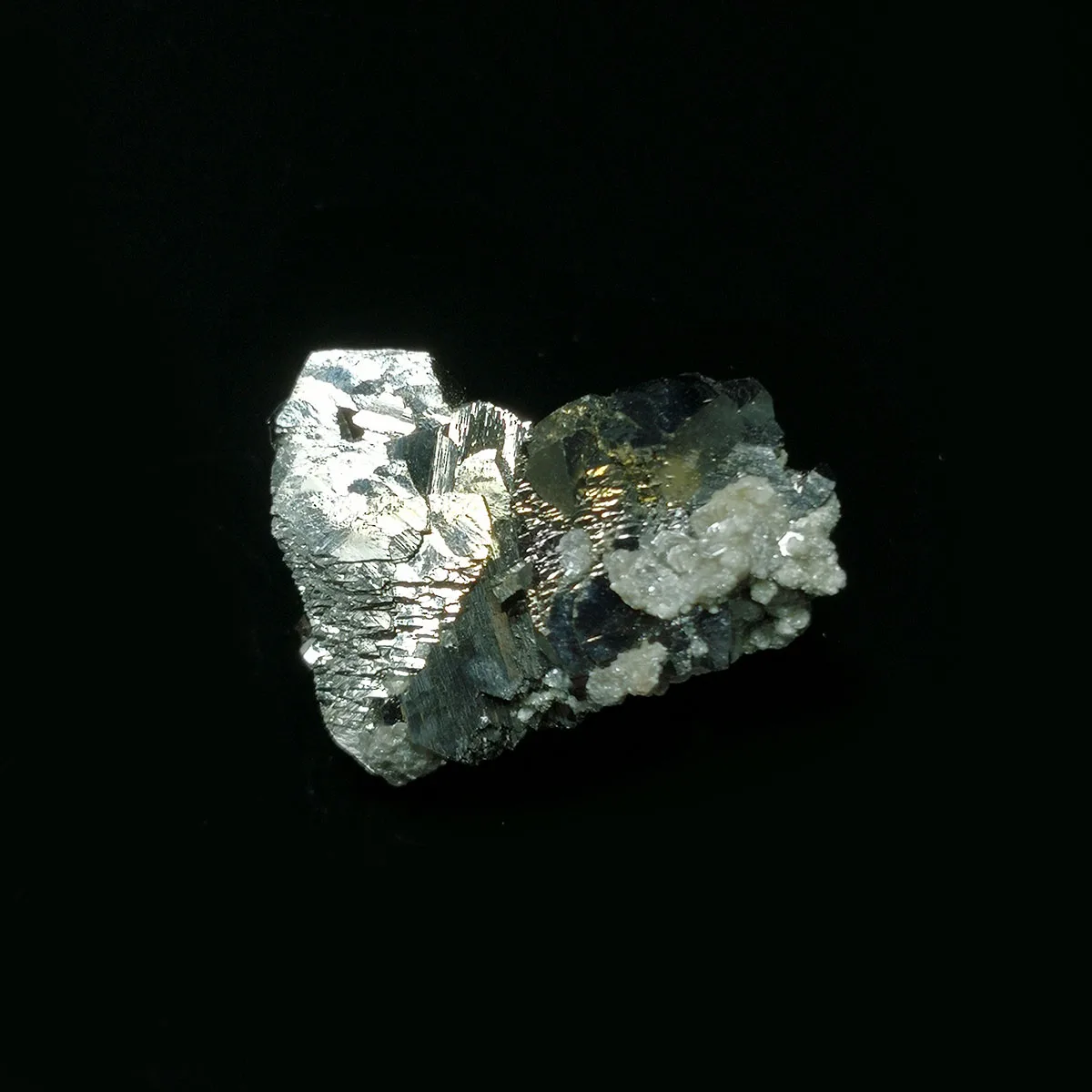 

33g A5-6 Natural Arsenopyrite Mica Mineral Crystal Specimen Ornaments Gift Collection From Yaogangxian Hunan, China