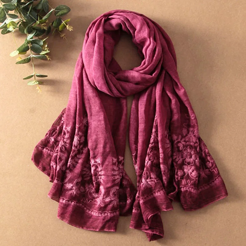 Sjaals 2019 winter floral hijab Plain cotton scarf Stereo embroidery flower muffler head wrap capes shawls bandana women |