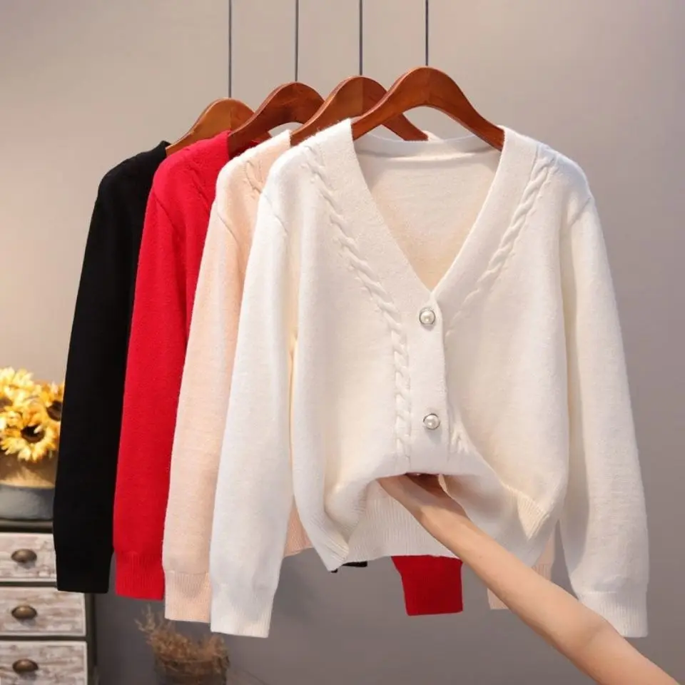 

Sweater Cardigan Women Autumn Winter New V Neck Pearl Single Breasted Loose Short Thicken Sweater Sweet Long Sleeve Knitting Top