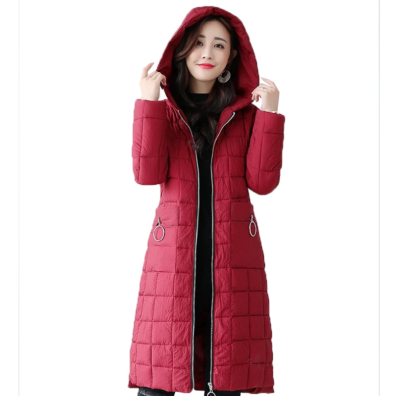 Женская куртка на молнии теплая парка средней длины с капюшоном и длинным