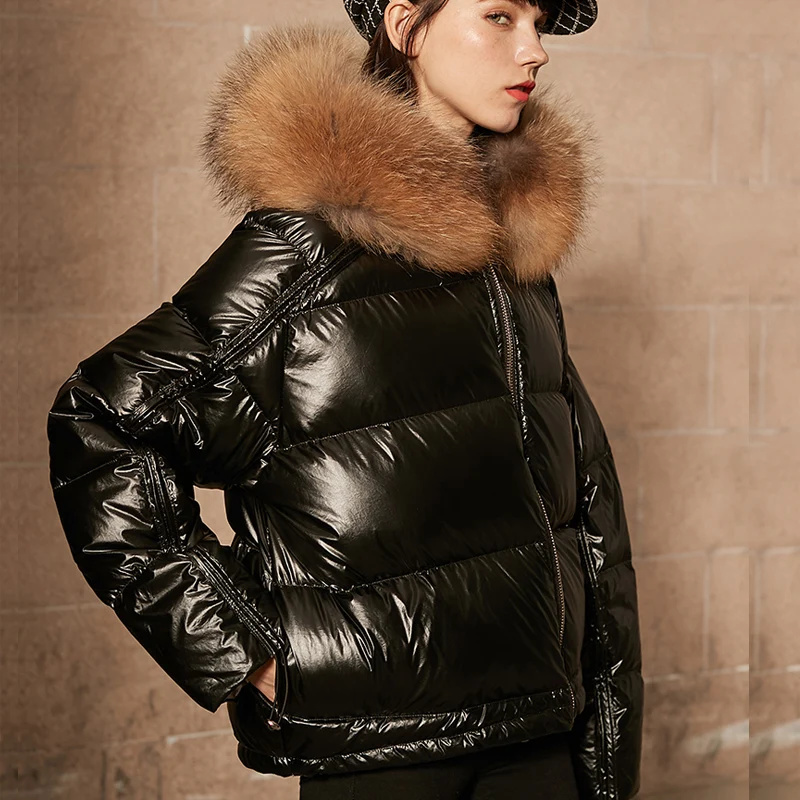 Парка женская с большим воротником из натурального меха енота пуховик на 2019