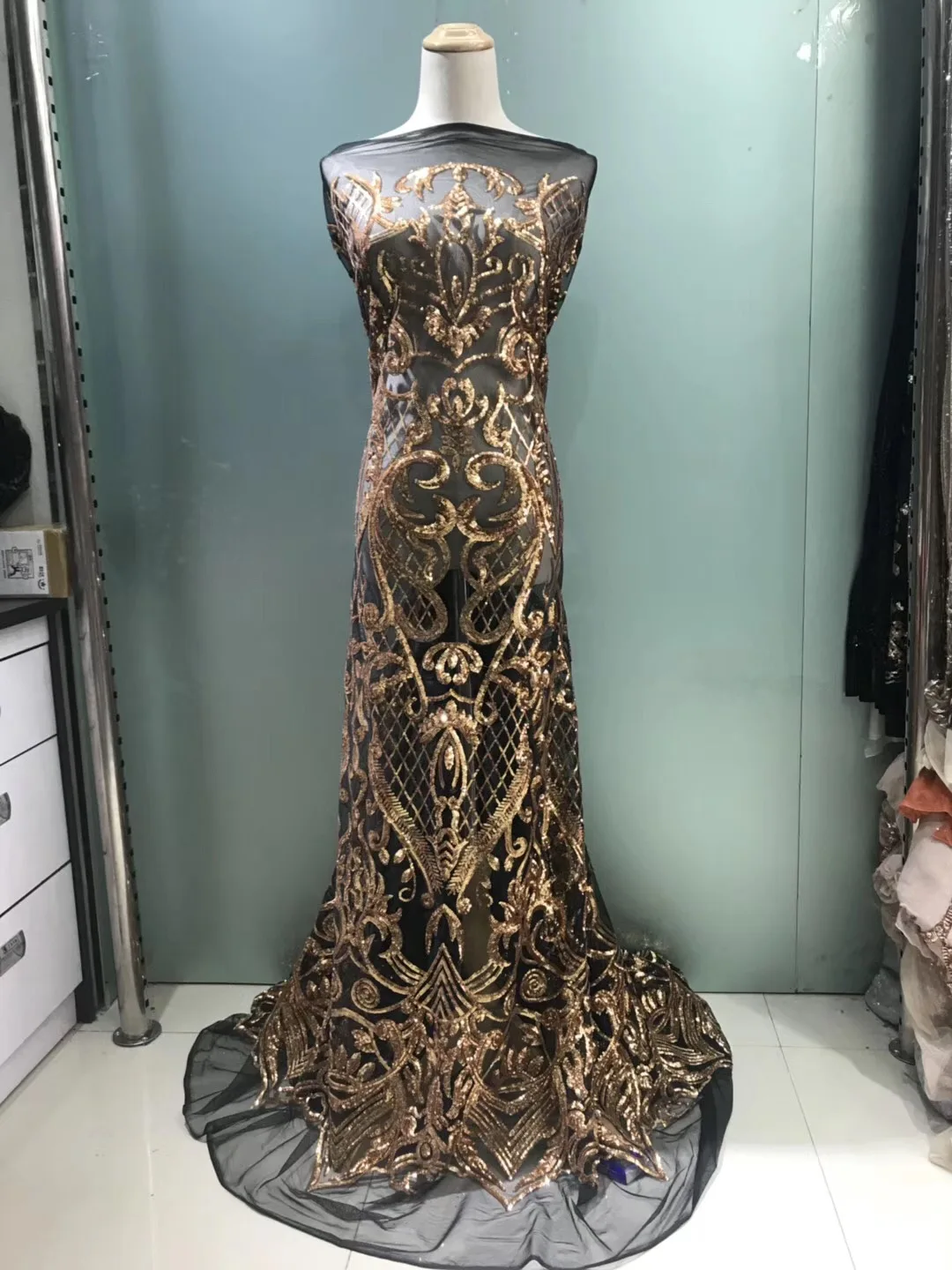 

Shinning African Sequin Lace Fabric 5Yards Latest Nigerian Sequence Tulle French Mesh Net Lace Fabric For Bridal JL055