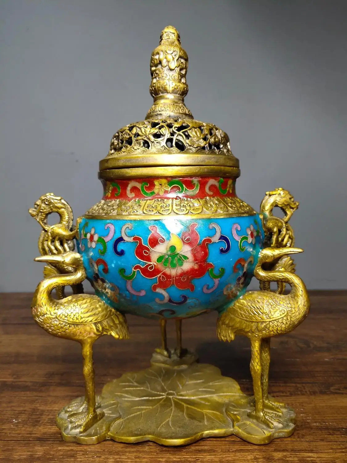 

10" Tibet Buddhism Temple Old Bronze Cloisonne Three Cranes with Lotus Leaf Foot Chilong Double Ear Panlong Cover Incense Burner