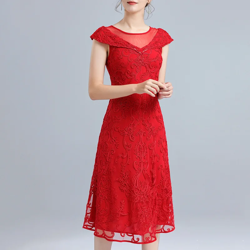 

2021 Summer Wedding Bridesmaid Dress Red Dress Embroidery Dress floral middle aged skirt