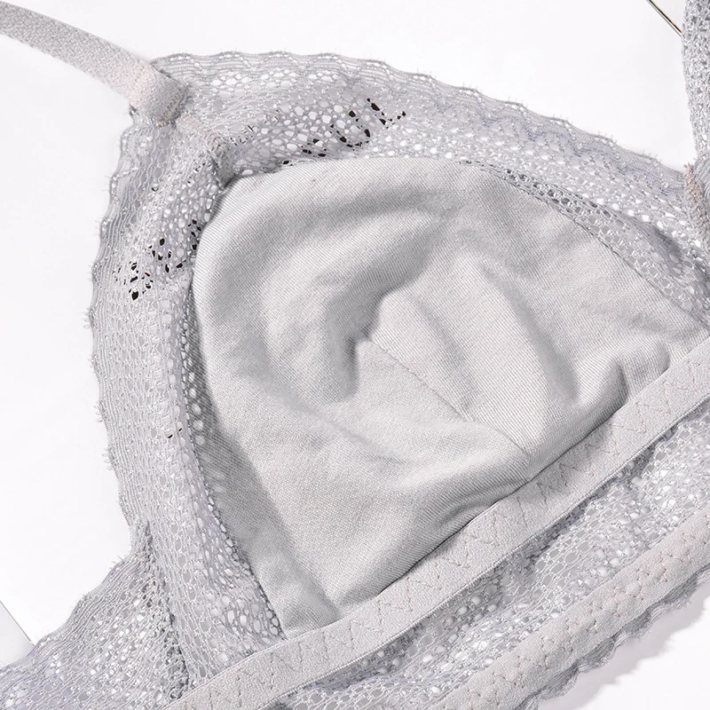 

2020 New Sexy Lace Hollowed Out Rimless Triangle Cup Bra Ultra Thin Sponge Free Cotton Fitting Comfortable Underwear Suit