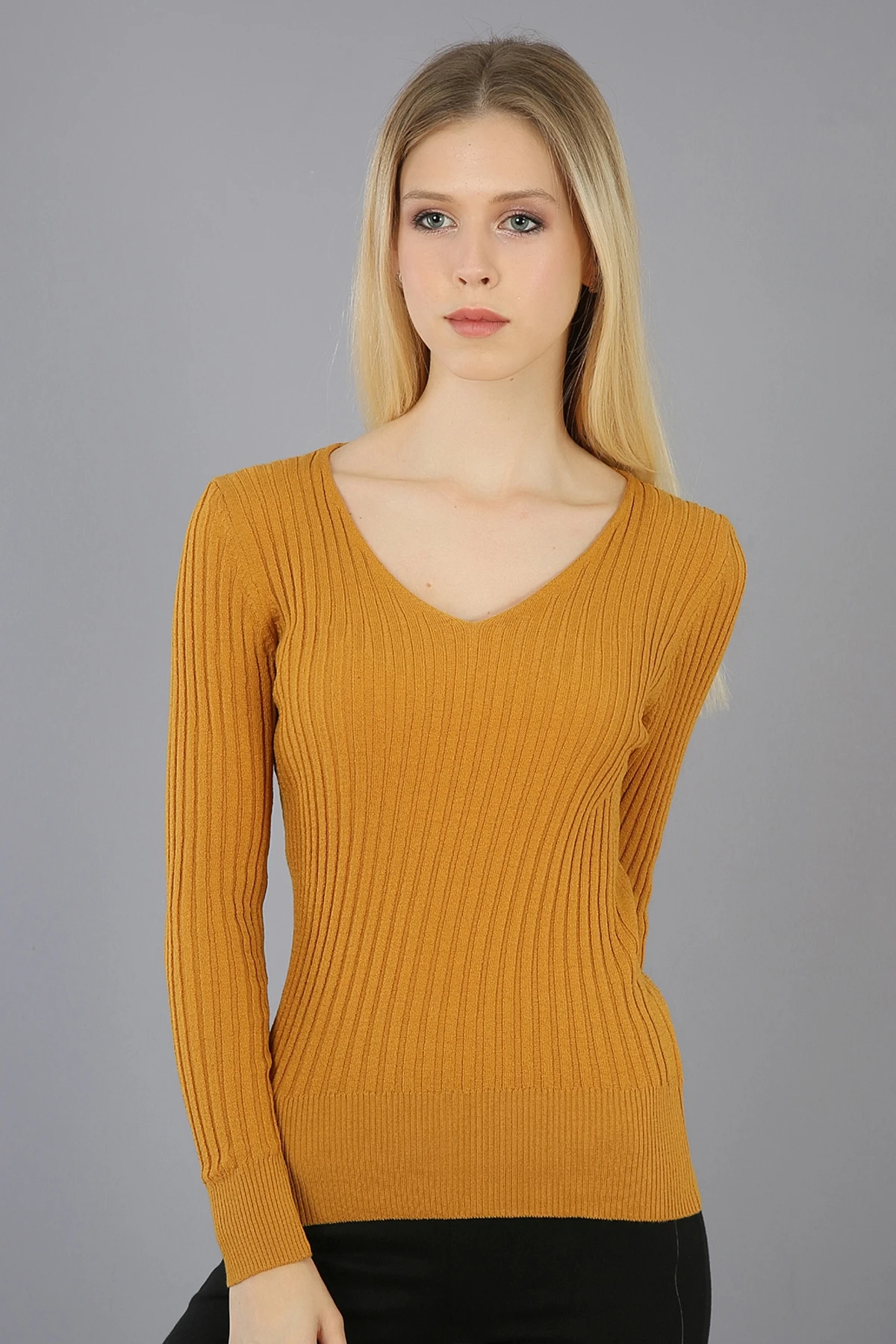 

V-NECK FTLL WOMEN KNITWEAR WOMEN SWEATER