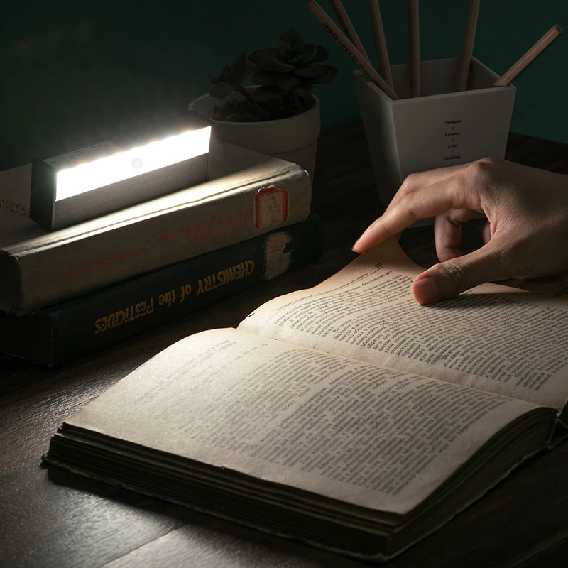 Длинный светильник с датчиком движения ночник регулируемой яркостью и сенсорным