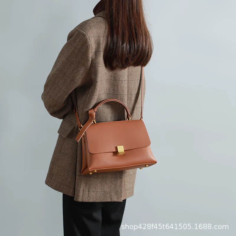 

Fashion Women Genuine Leather Handbag Students Crossbody Bag Handbag Tote Clutch New Shoulder Bag Classic