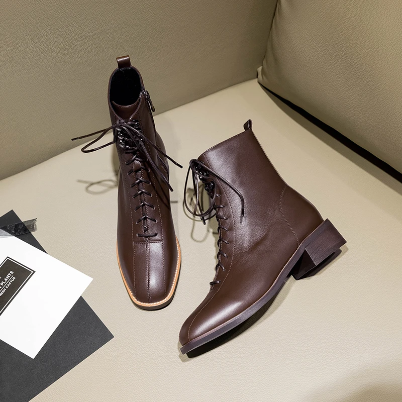 Женские зимние ботинки из натуральной кожи на шнурках с круглым носком | Обувь