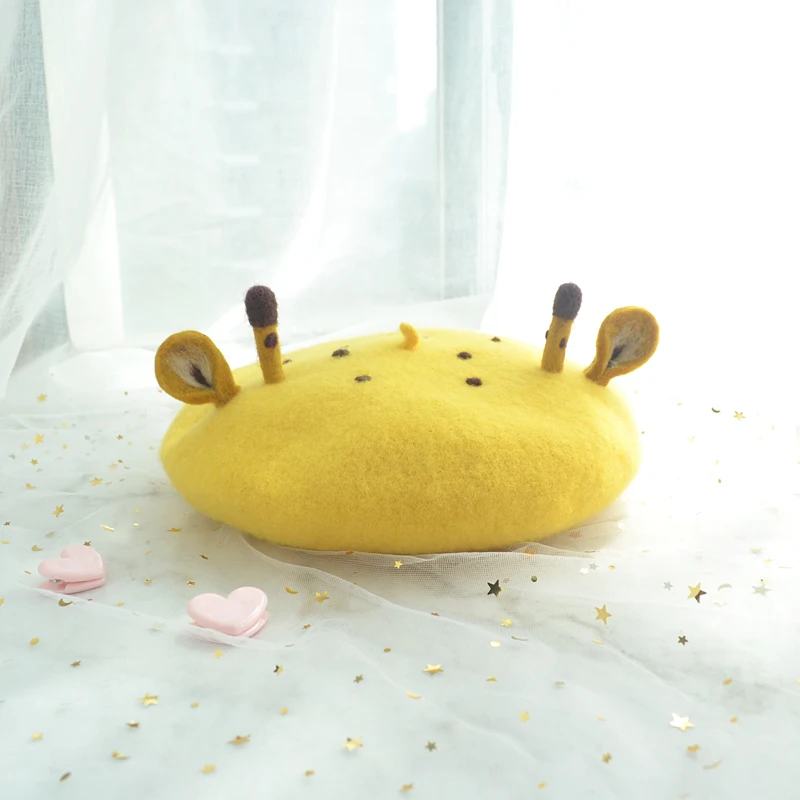 

Original childlike cute Japanese cartoon soft sister giraffe beret handmade wool felt hat painter pro-children