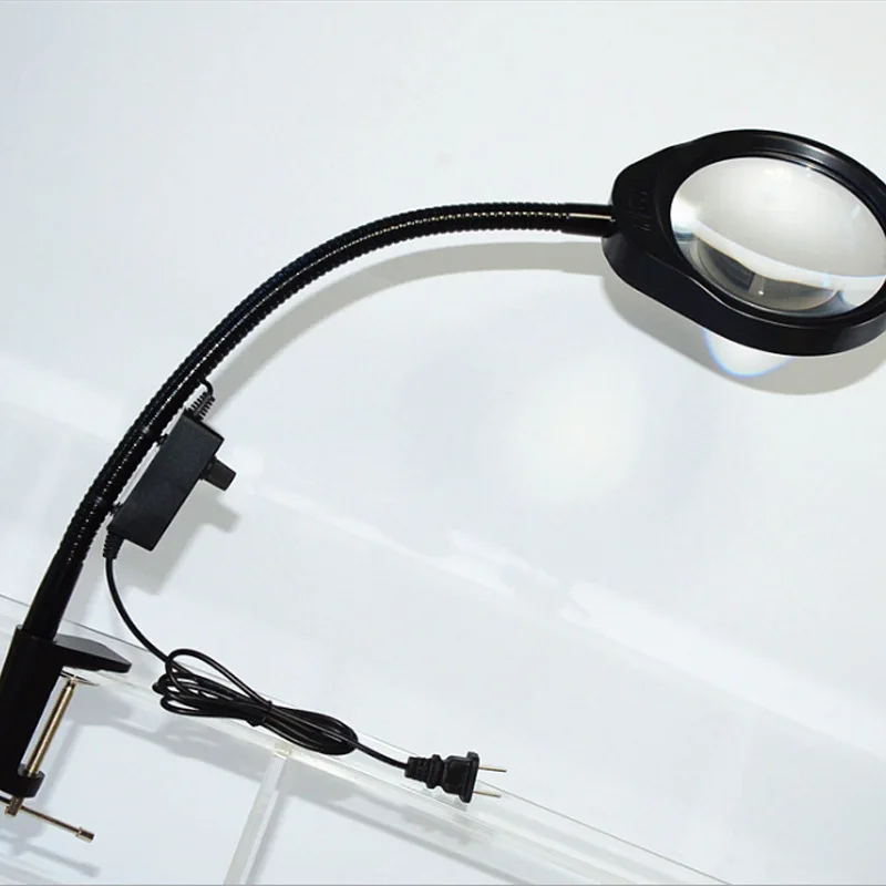 저렴한 HD LED 클립 온 돋보기 유리 램프 10 배 노인 독서 전자 검사 휴대 전화 수리 데스크 금속 호스