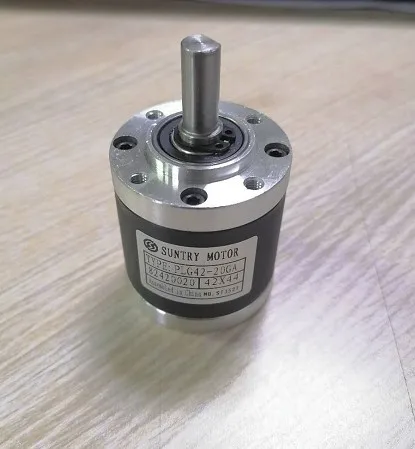 

Planetary reducer 42mm diameter for 775/795 DC motor use ratio 11:1 or 16:1 or 20:1 can choose