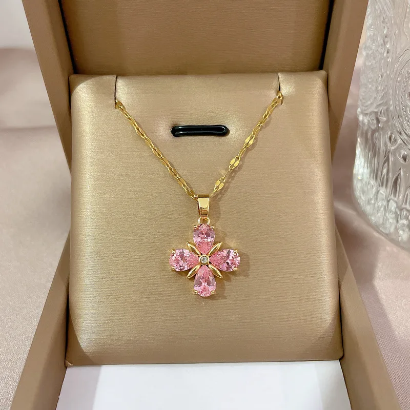

Elegant Pink Zircon Flower Pendant Clavicle Chain Gold Plated Stainless Steel Necklace Women Jewelry Valentine's Day Party Gift